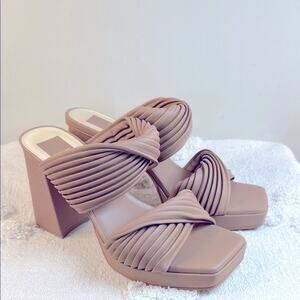 Dolce Vita Pilton Twisted Straps Heeled Sandals size 10